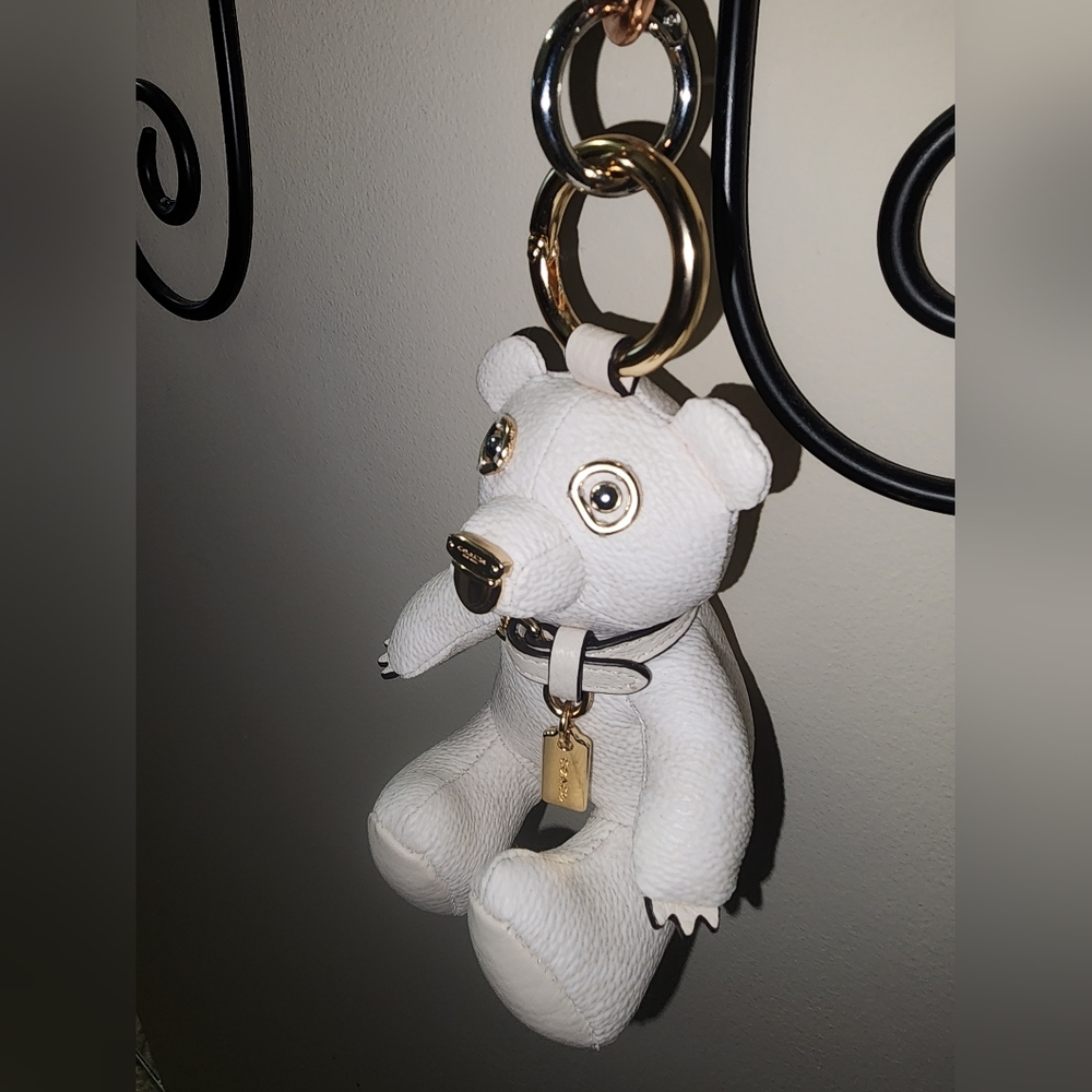 Coach Signature C White Cream Leather Mixed Metals Bear Purse Charm Keychain NEW - Picture 17 of 17
